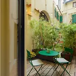 Casasafer Apartment